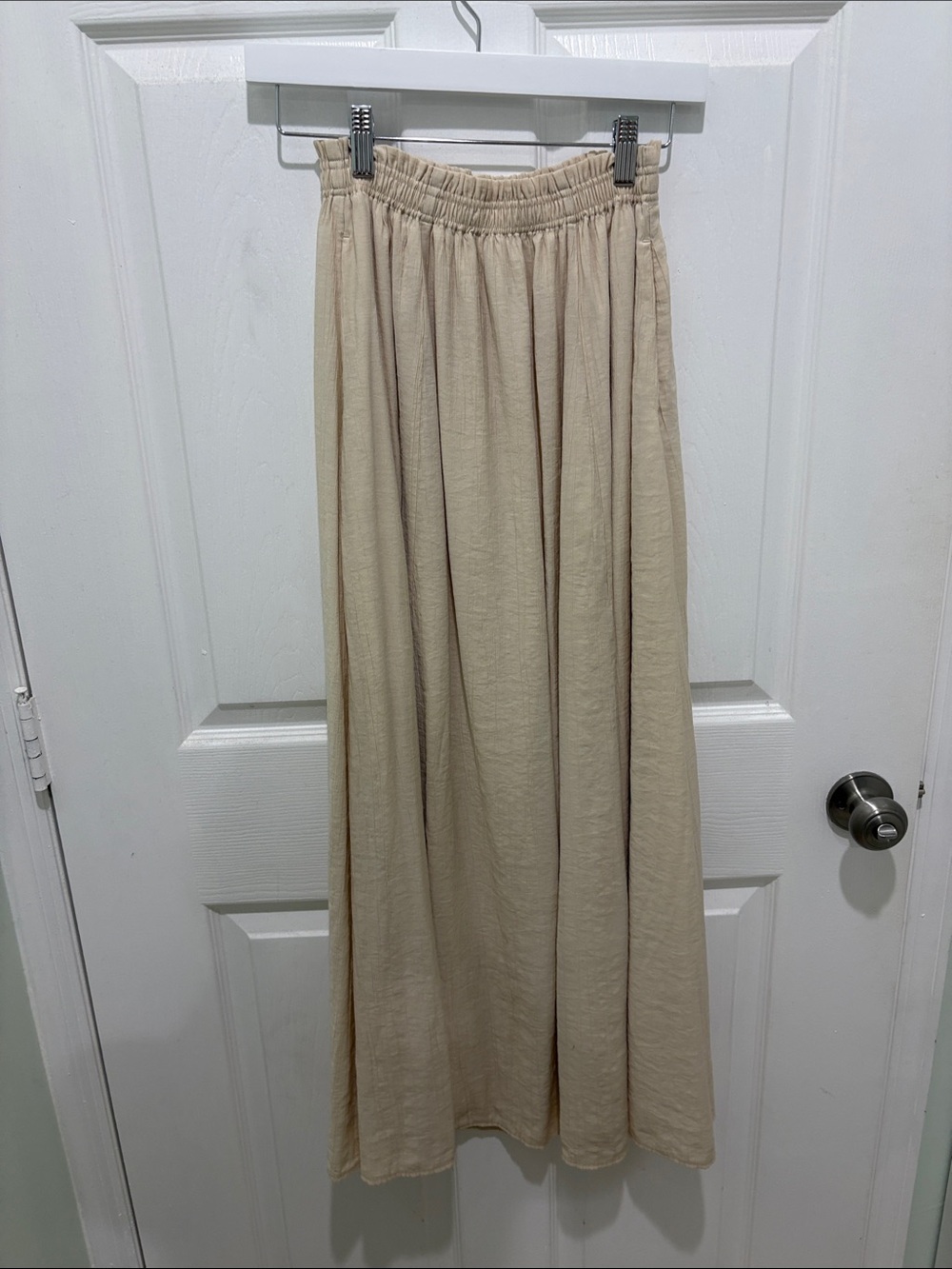 Abercrombie & Fitch Cream Maxi Skirt with Elastic Waist